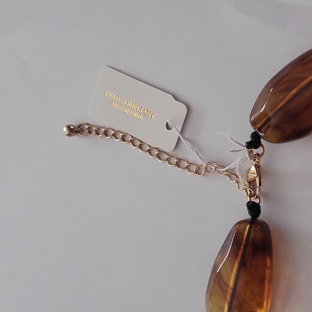 Natasha Amber and Gold tone beaded necklace - Picture 4 of 6